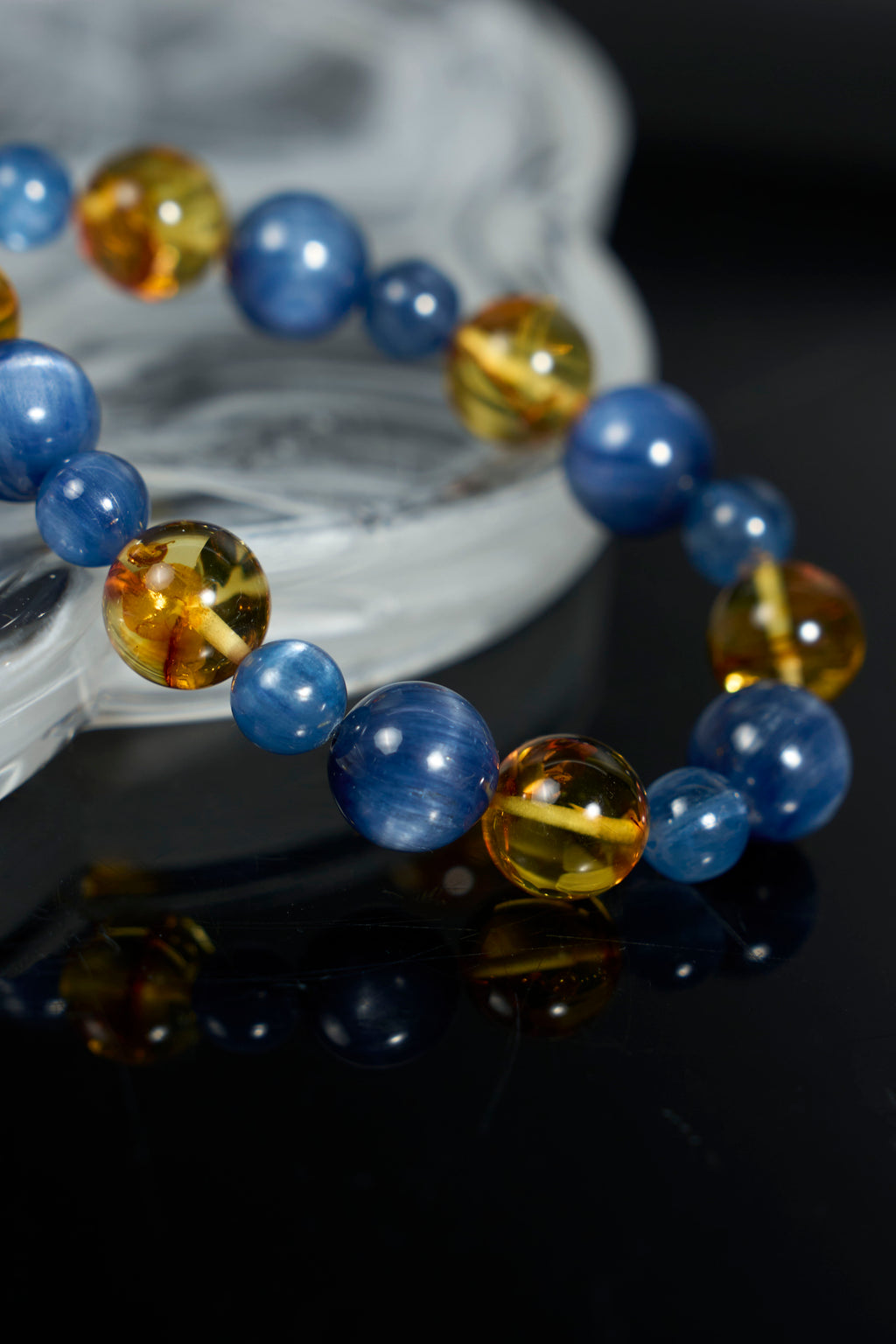 藍晶石花琥珀手鍊