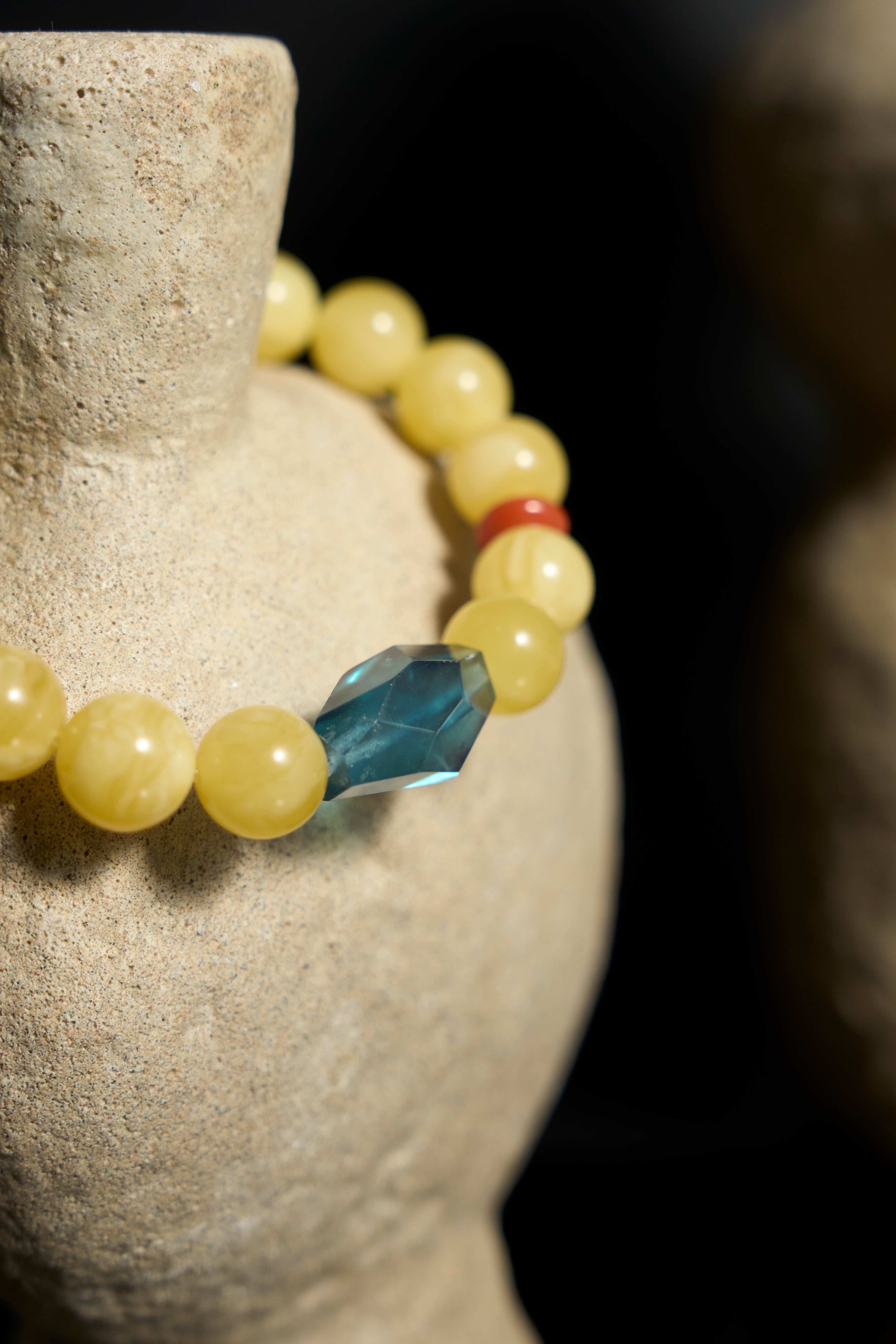 海藍寶-紅瑪瑙-琥珀手鐲